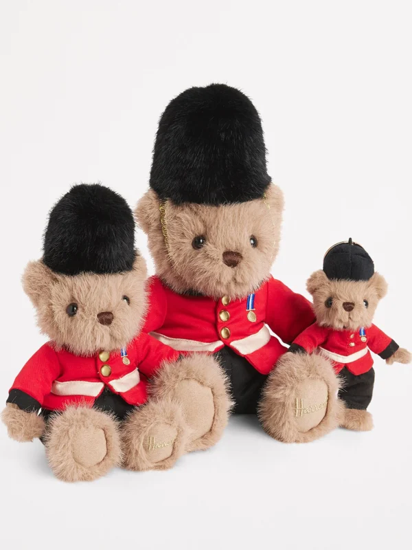 Harrods 皇家衛兵家族泰迪熊絨毛娃娃 Harrods 皇家衛兵家族泰迪熊絨毛娃娃