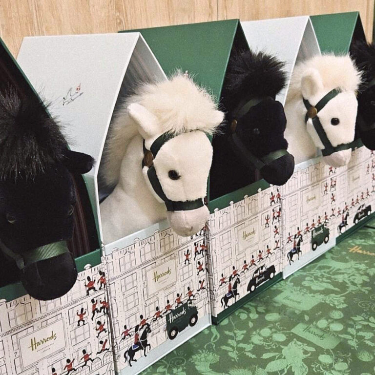 Harrods 馬年限定 盒裝小馬絨毛娃娃