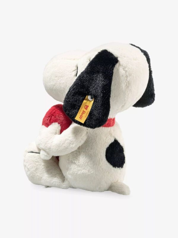 SFDB2530010-00_2 STEIFF 史努比 Snoopy Love 玩偶整體展示,含品牌不銹鋼耳釦標誌與包裝