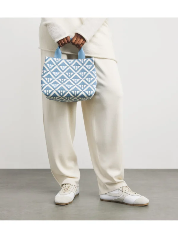 Harrods 幾何印花手提袋 - 100%再生聚酯纖維防刮材質特寫