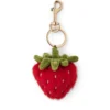 HARRODS Strawberry Plush Keyring_1 英國 Harrods 草莓毛絨鑰匙扣正面特寫,立體紅草莓造型搭配質感金色五金夾扣