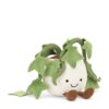 Amuseables-Ivy-18cm_2-mc JELLYCAT Ivy 常春藤娃娃側面特寫,展示手工縫製葉片與隨性垂落的藤蔓細節