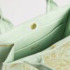 HARRODS-Small-Gold-Building-Shopper-Bag_3-2-mc HF unikorn 英國代購 Harrods 手提包 - 具備舒適雙頂部手柄的日常通勤實用包款