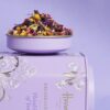 HARRODS-Thinking-of-You-Loose-Leaf-Tea-75g_2-mc Harrods 想念你花果茶散裝茶葉近拍,可見玫瑰花瓣、矢車菊與洋甘菊花朵點綴其中