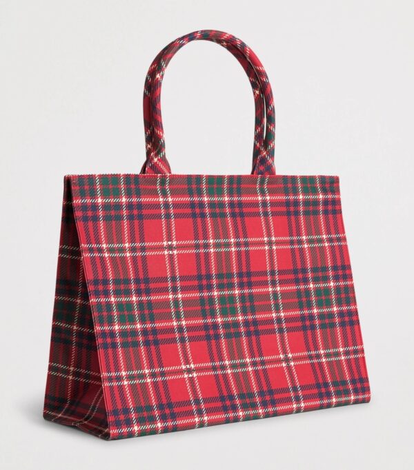 HDBB2622014-14_3-2-mc Harrods Tartan Tote Bag 側面角度,展示包身厚度與立體結構