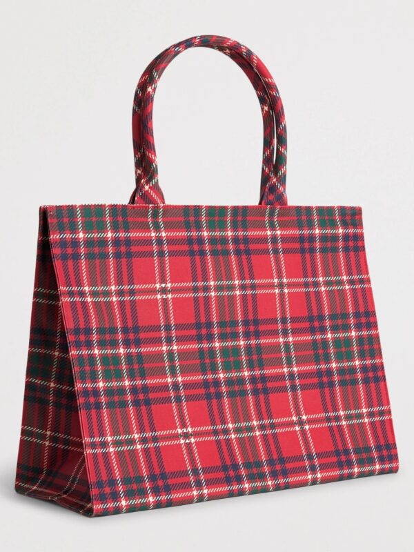 Harrods Tartan Tote Bag 側面角度,展示包身厚度與立體結構