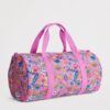 HDBB2622017-13_2-mc Harrods Pop Rocket Duffle Bag 側面角度,呈現約 41cm 包身高度與圓筒立體結構