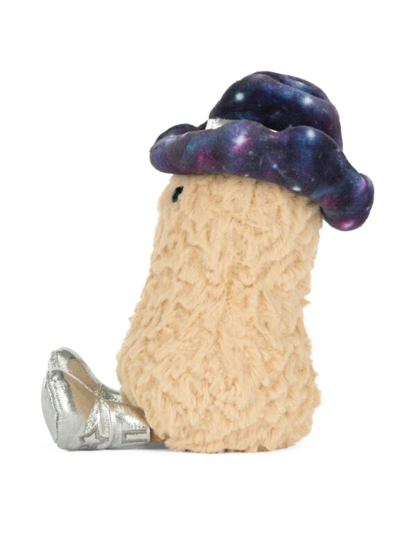 JCDB2610016-81-Amuseables-Space-Rodeo-Peanut-15cm_4-mc JELLYCAT 太空探索花生絨毛娃娃完整展示,約15cm尺寸比例參考