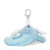 JELLYCAT-Sky-Dragon-Bag-Charm_3-mc JELLYCAT 天空小飛龍吊飾背面及夾扣五金細節,粉藍配色整體展示