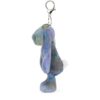 JELLYCAT-Zodihop-Luxe-Bunny-bag-Charm_4-2-mc JELLYCAT Zodihop 兔子吊飾側面特寫,呈現柔軟絨毛質感與立體造型細節