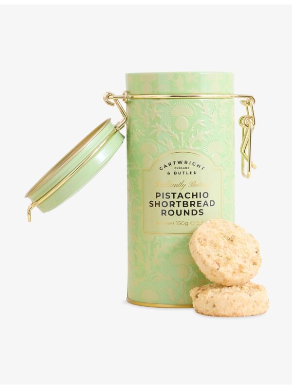 Pistachio_Shortbread_Tin_150g_2-mc CARTWRIGHT & BUTLER 開心果奶油酥餅單片特寫,顯示酥鬆質地與開心果顆粒