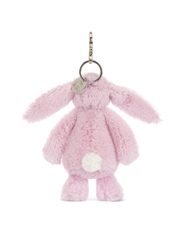 Thistlepop-Blossom-Bunny-Bag-Charm_3-mc JELLYCAT 粉色兔兔吊飾背面與耳朵花朵刺繡特寫,質感柔軟細緻