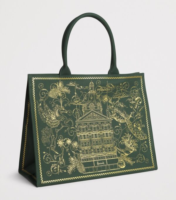 HDBB2632010-55_3 Harrods 手提包金色棋盤格邊框與燙金印花近拍,細節清晰可見