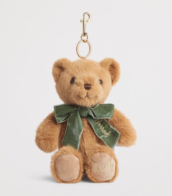 HDBD2633001-55_2 Harrods Henry Bear 托特包展開後全貌,亨利熊圖案位於包身中央,墨綠色設計搭配金色五金配件