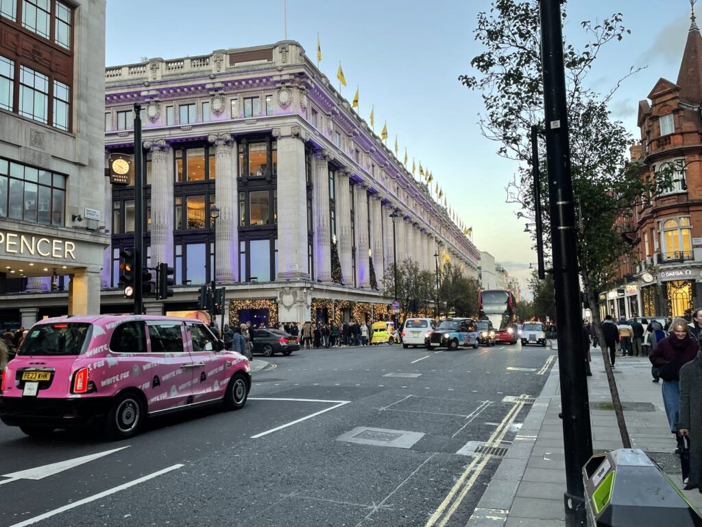 英國倫敦牛津街百貨公司街景