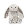 JCDB2630018-08_1-uni 英國 JELLYCAT Original Blossom Silver Bunny Bloom 灰銀花漾兔子絨毛娃娃正面,展示柔軟銀灰色絨毛與花朵裝飾耳朵