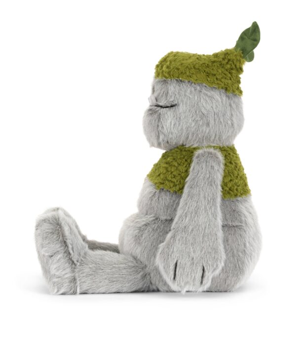 JCDB2630019-08_2 JELLYCAT Rockleton 35cm 灰色娃娃側面,呈現柔軟人造毛皮質感