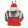 JCDB2630023-18_4 JELLYCAT Larry龍蝦娃娃擺設情境,適合嬰兒床畔或書桌療癒擺飾