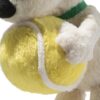 SFAK2630002-00_4 STEIFF × Snoopy 網球史努比絨毛掛飾整體造型,搭配精品包包展示送禮場景
