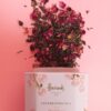 HDFT2630003-11_2 Harrods Wedding Day Celebration Tea 茶罐側面與成分細節,含白茶、烏龍茶與玫瑰花瓣
