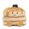 JCDB2630037-82_4 JELLYCAT Fran 煎餅娃娃尺寸參考,高約 15cm 放置於手掌中展示大小比例