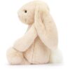 JCDB2630039-02_2 JELLYCAT 害羞兔側面展示,31cm 尺寸比例參考,柔軟絨毛質感呈現