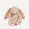 JCDB2630045-14_2 JELLYCAT Liberty Mirabelle 兔子娃娃側面,顯示高 31cm 完整身形與柔軟聚酯纖維材質