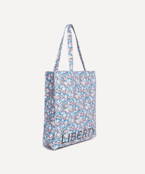 LYBB2632002-65_2 Liberty London 托特包側面特寫,顯示風琴褶與側縫加固細節