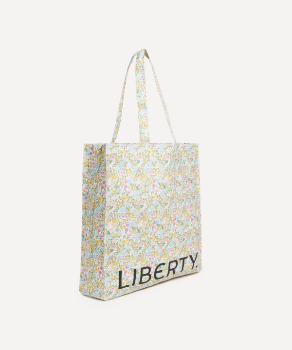 LYBB2632003-52_2 Liberty London 手提袋側面角度,呈現風琴褶與側縫加固結構細節
