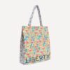 LYBB2632004-55_2 Liberty London 托特包側面與側縫拼接細節,棉帆布材質質感近拍