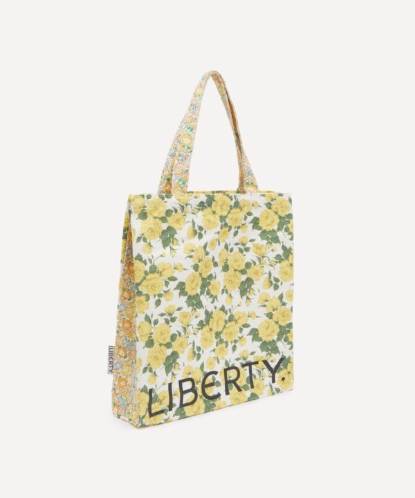 LYBB2632005-34_2 Liberty London 手提袋側面細節,展示側縫加固設計與棉帆布質感