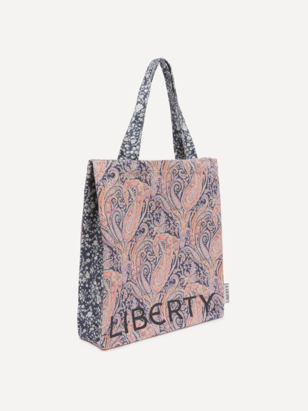 Liberty London 手提袋側面近拍,清晰呈現側邊加固縫線與棉帆布質地