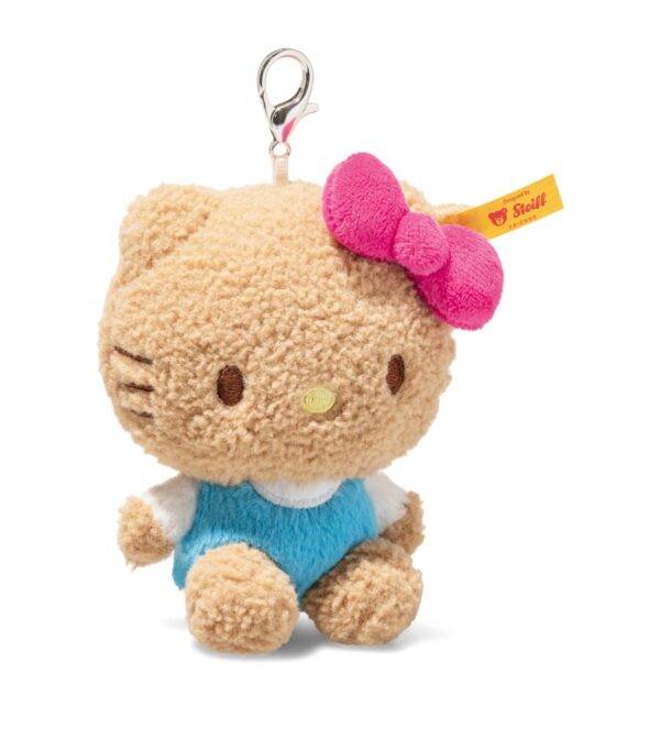 SFAK2630003-82_2 STEIFF Hello Kitty Charm 側面細節,呈現柔軟毛絨質感與精緻做工
