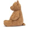 JCDB2640001-84_2 JELLYCAT Bartholomew 巨型泰迪熊側面特寫,展示圓滾大肚與柔軟絨毛質感